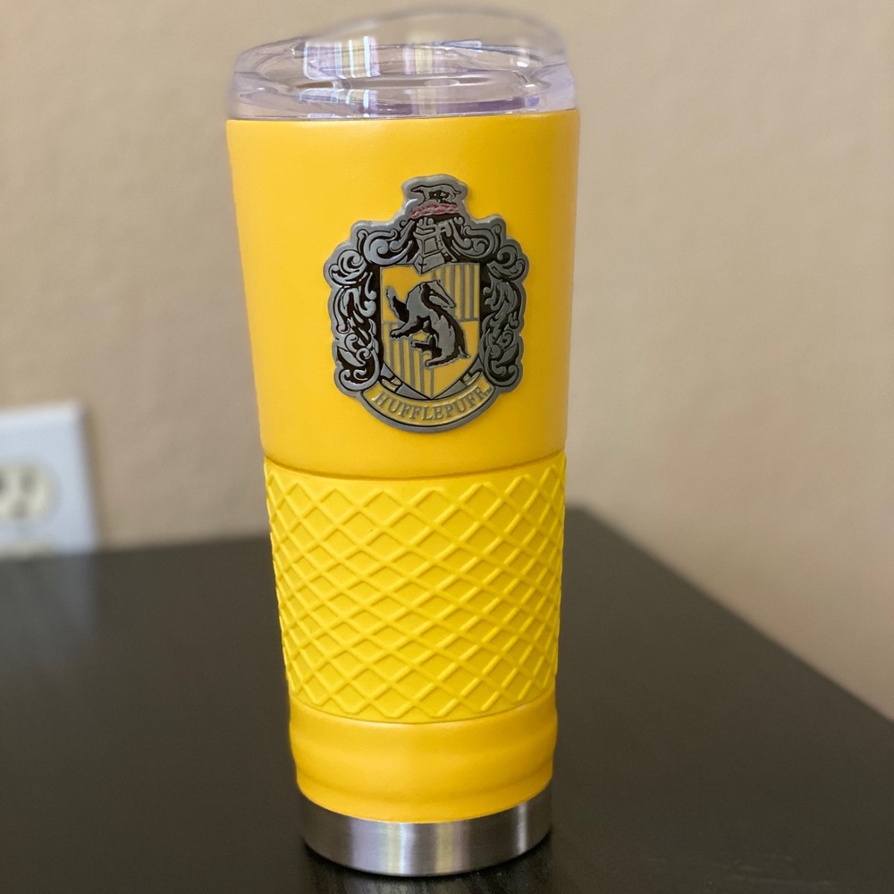 Hufflepuff Tumbler Wizarding World of Harry Potter